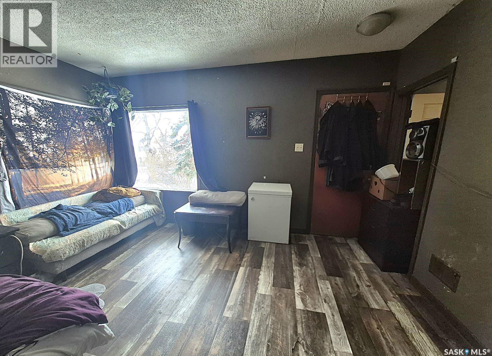 603 20th Street W, Prince Albert, Saskatchewan  S6V 4H4 - Photo 3 - SK031844