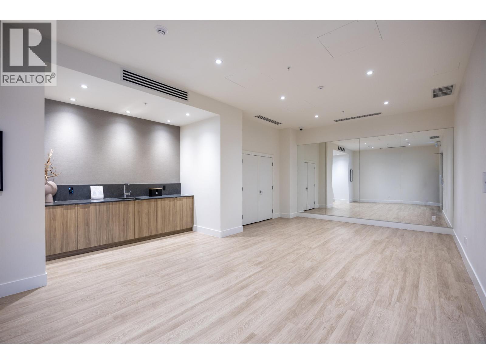 102 2322 Emery Court, North Vancouver, British Columbia  V7J 0G3 - Photo 34 - R3104876