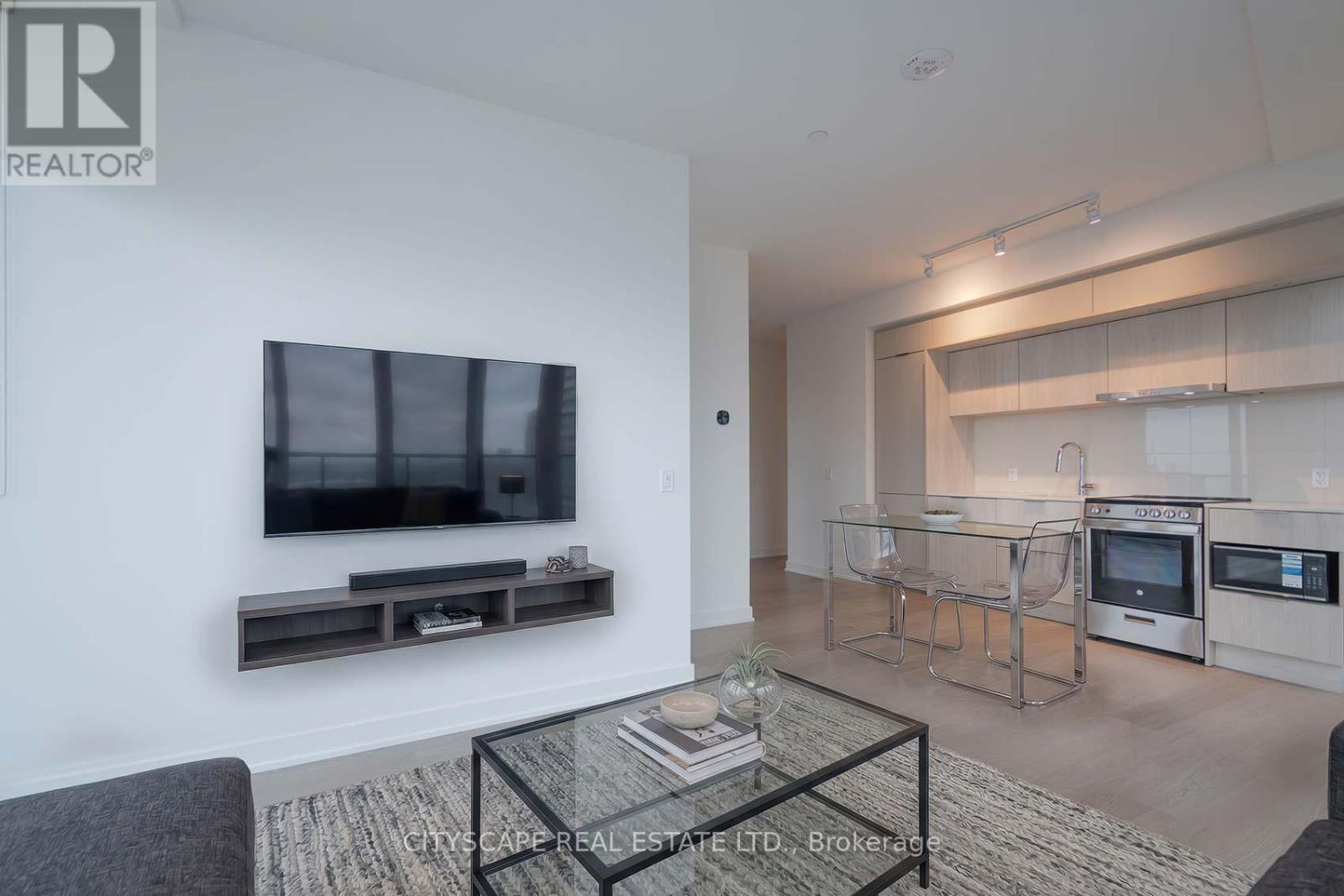 1006 - 448 Burnhamthorpe Road, Mississauga, Ontario  L5B 4M6 - Photo 14 - W12952470