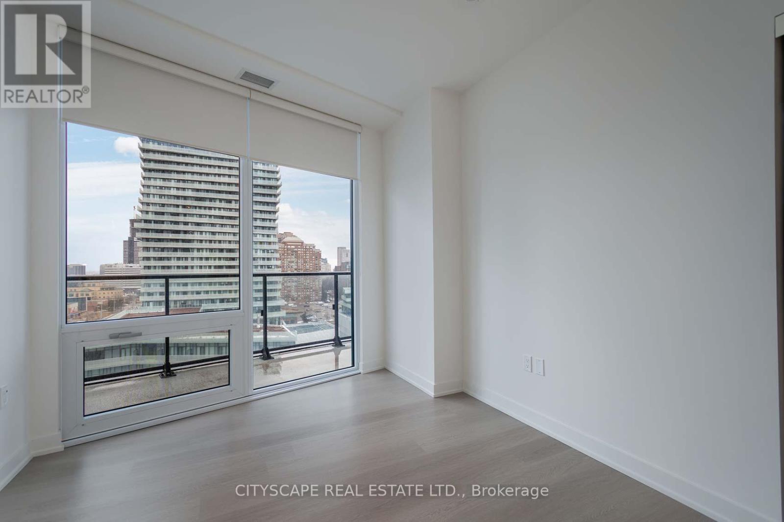 1006 - 448 Burnhamthorpe Road, Mississauga, Ontario  L5B 4M6 - Photo 25 - W12952470