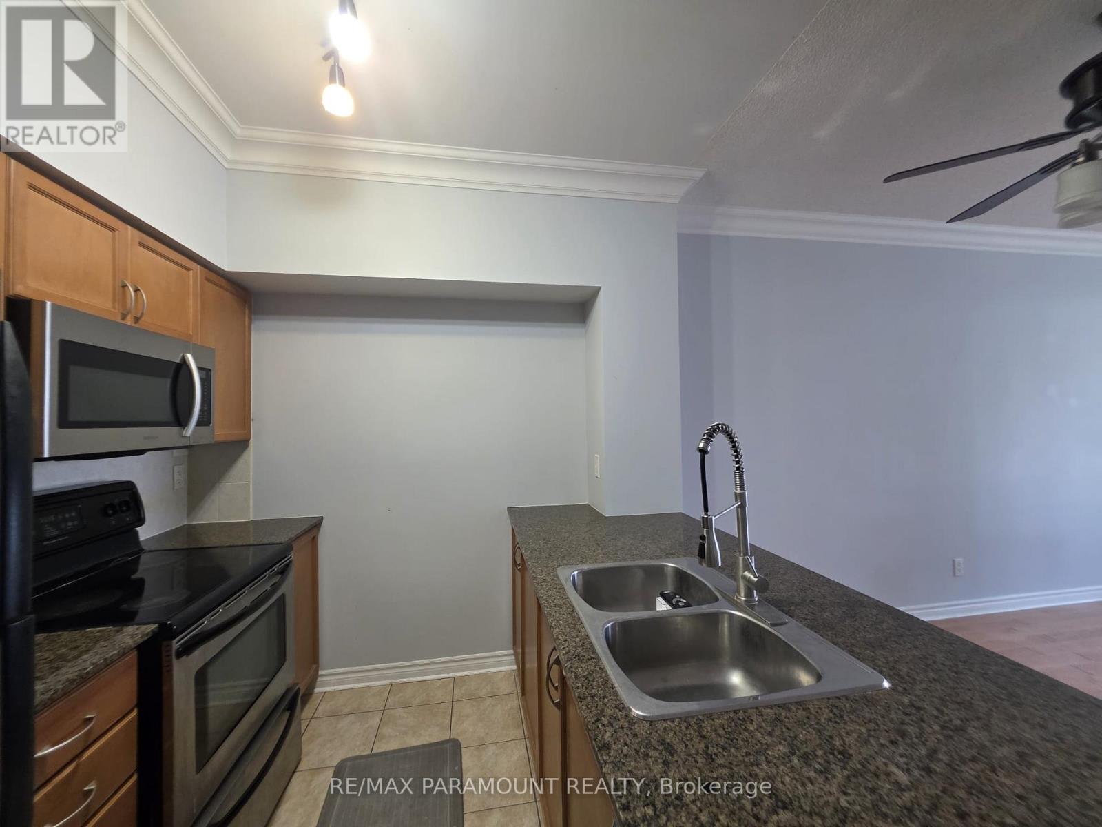 2303 - 388 Prince Of Wales Drive, Mississauga, Ontario  L5B 0A1 - Photo 4 - W12952472