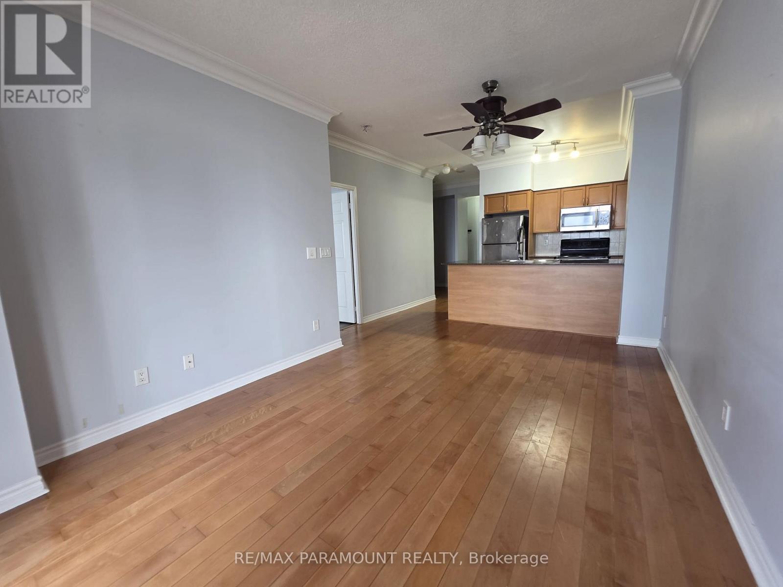 2303 - 388 Prince Of Wales Drive, Mississauga, Ontario  L5B 0A1 - Photo 6 - W12952472