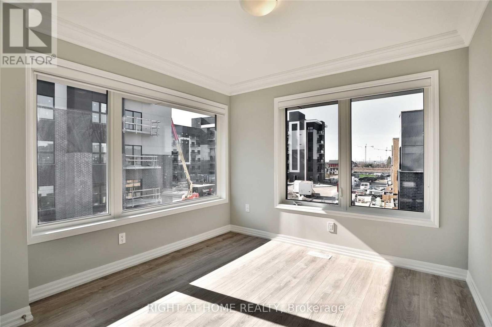 #7 - 92 Huguenot Road, Oakville, Ontario  L6H 0M3 - Photo 27 - W12952478