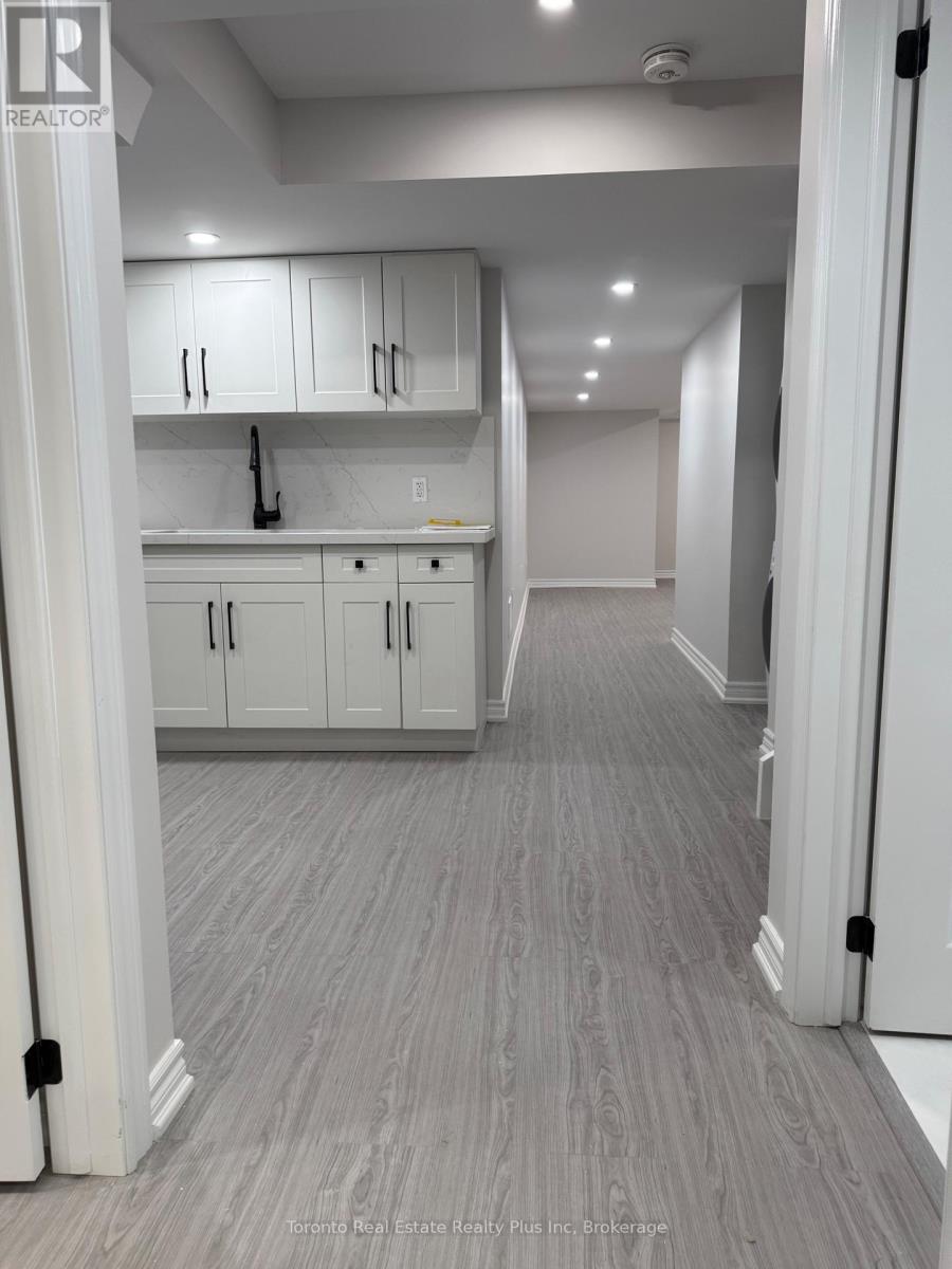 1476 Melville Bonus Crescent, Milton, Ontario  L9E 2H4 - Photo 8 - W12952516