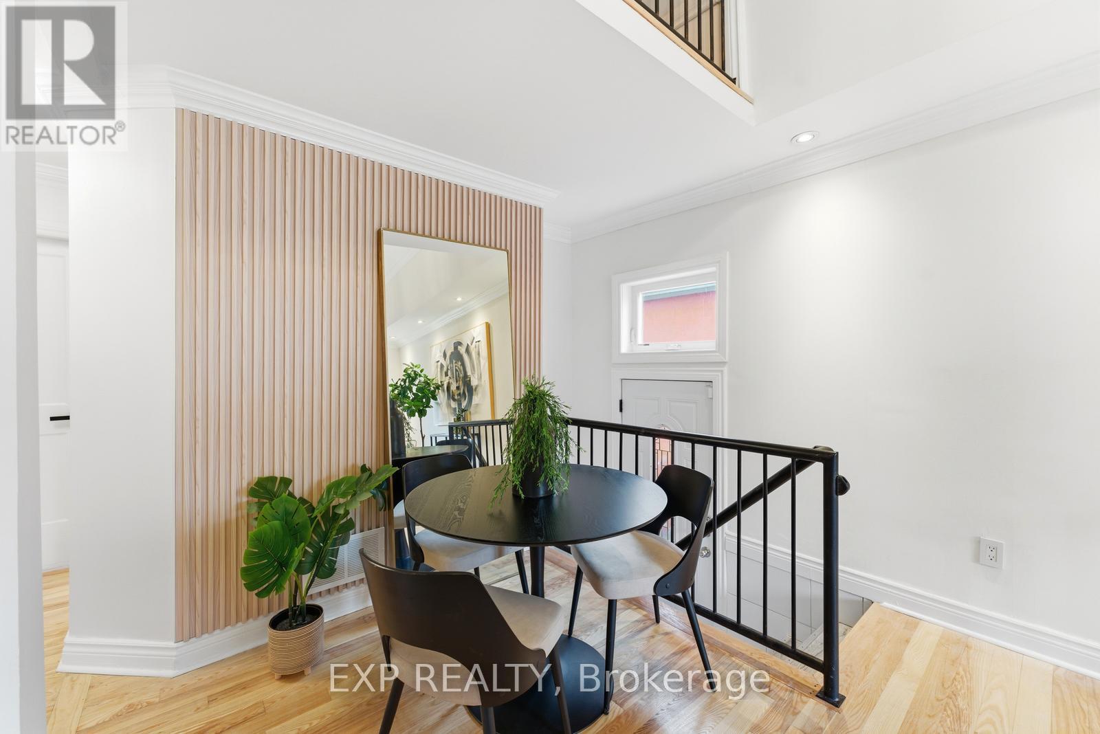 32 Victoria Boulevard, Toronto, Ontario  M6M 2C1 - Photo 13 - W12952534