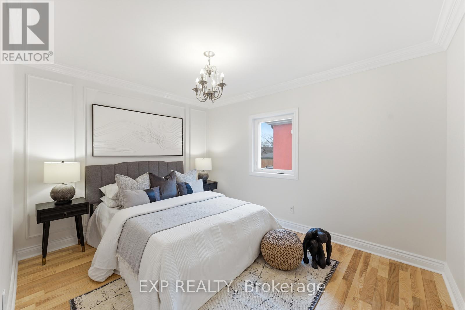 32 Victoria Boulevard, Toronto, Ontario  M6M 2C1 - Photo 15 - W12952534