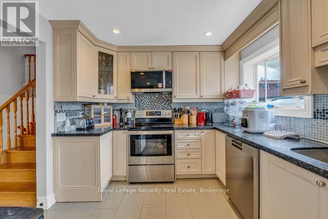 129 Milady Road, Toronto, Ontario  M9L 2J1 - Photo 13 - W12952542