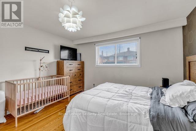 129 Milady Road, Toronto, Ontario  M9L 2J1 - Photo 24 - W12952542