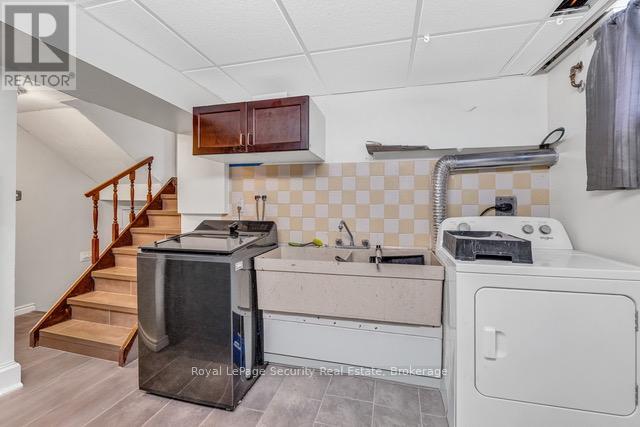 129 Milady Road, Toronto, Ontario  M9L 2J1 - Photo 34 - W12952542