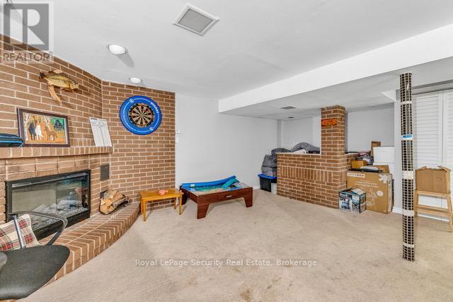 129 Milady Road, Toronto, Ontario  M9L 2J1 - Photo 38 - W12952542