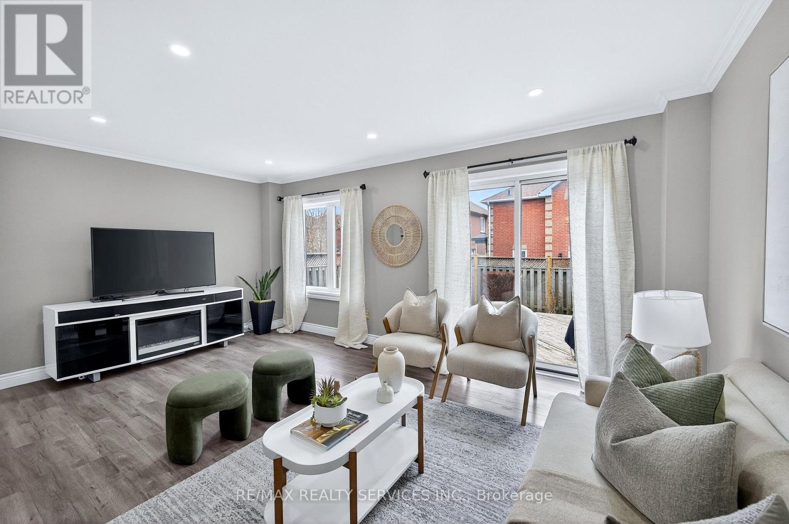 99 White Tail Crescent, Brampton, Ontario  L6Y 5B9 - Photo 10 - W12952570