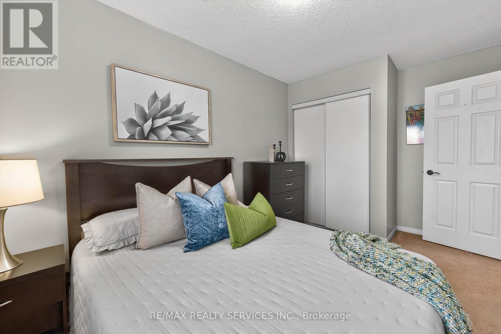 99 White Tail Crescent, Brampton, Ontario  L6Y 5B9 - Photo 25 - W12952570