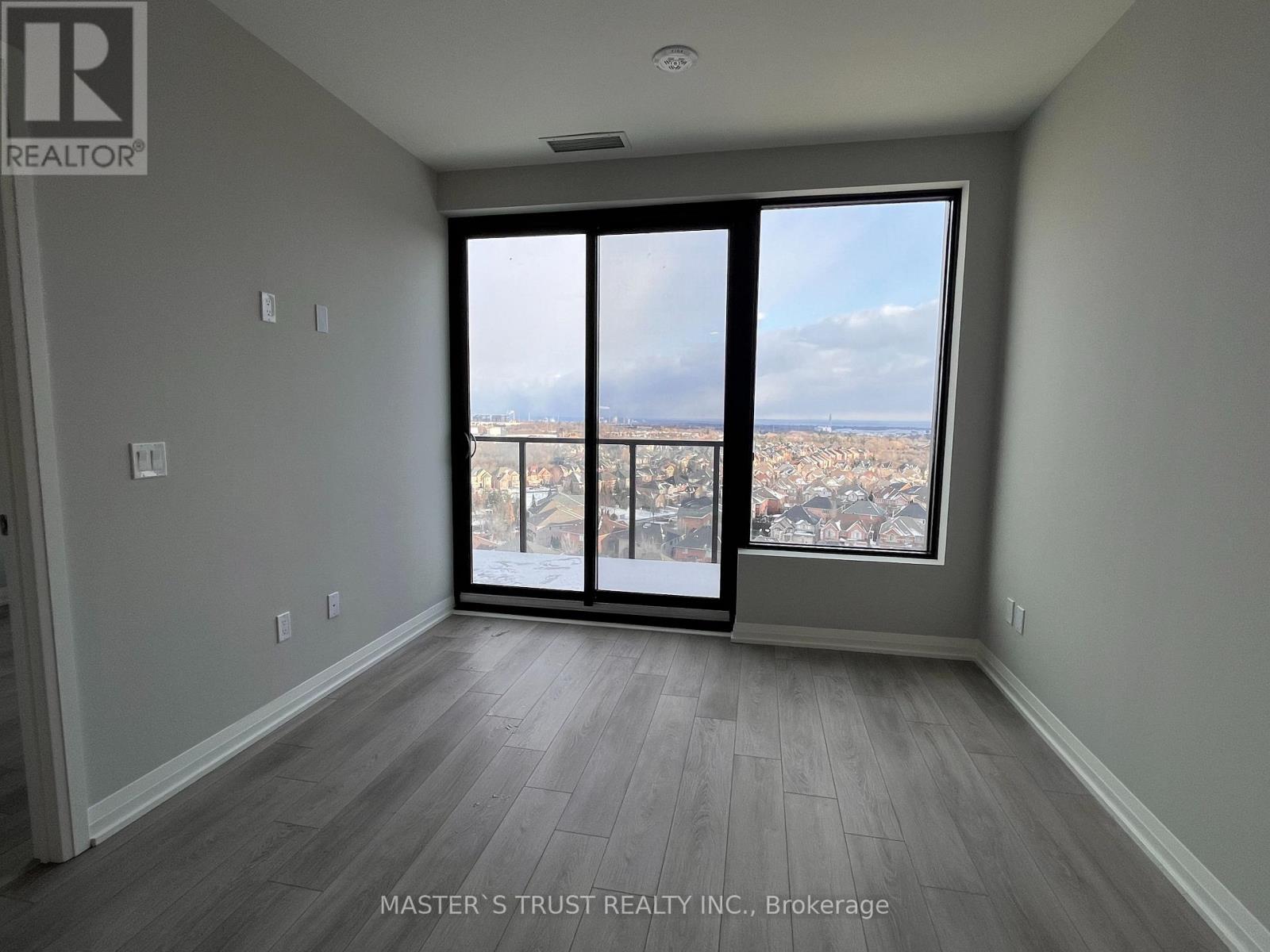 1207 - 1415 Dundas Street E, Oakville, Ontario  L6H 8A3 - Photo 5 - W12952598