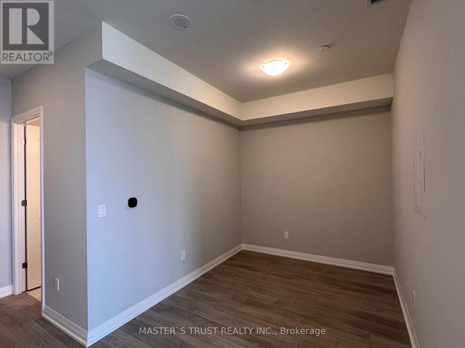 1207 - 1415 Dundas Street E, Oakville, Ontario  L6H 8A3 - Photo 8 - W12952598