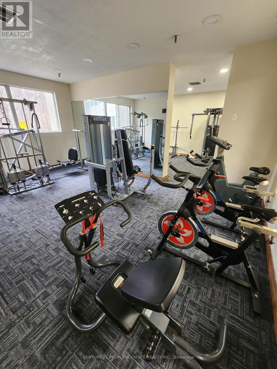 1803 - 3695 Kaneff Crescent, Mississauga, Ontario  L5A 4B6 - Photo 8 - W12952604