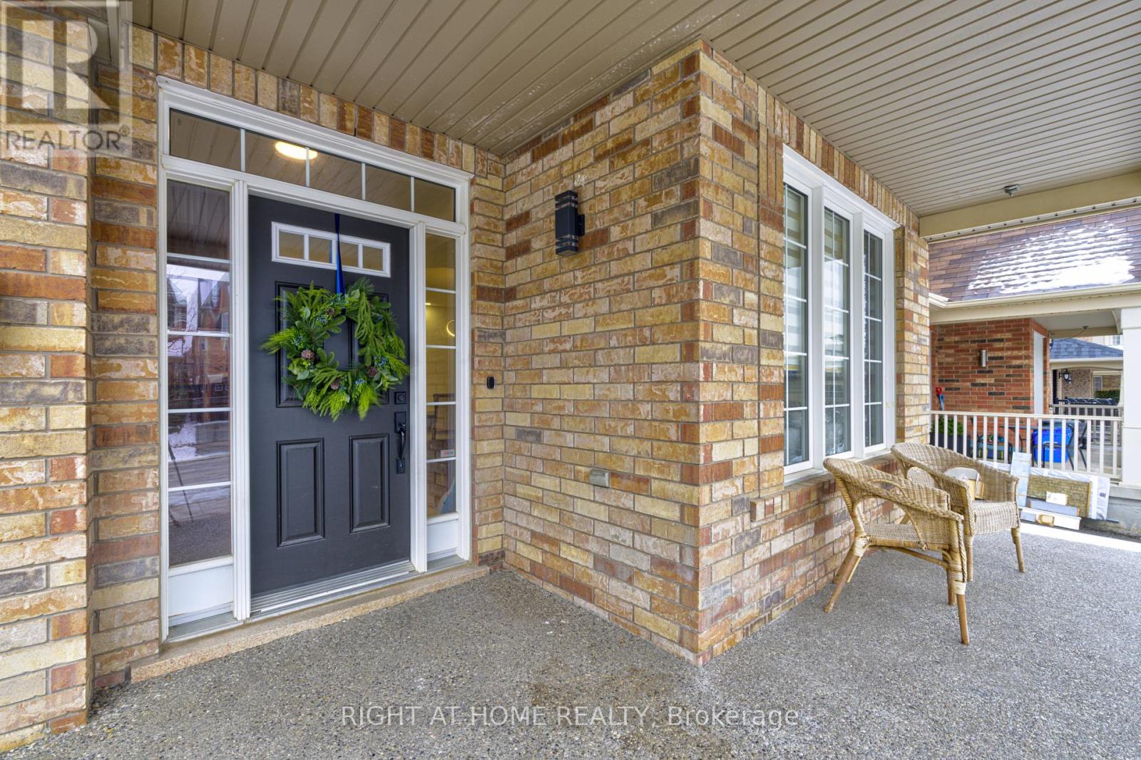 796 Rayner Court, Milton, Ontario  L9T 0N8 - Photo 3 - W12952624