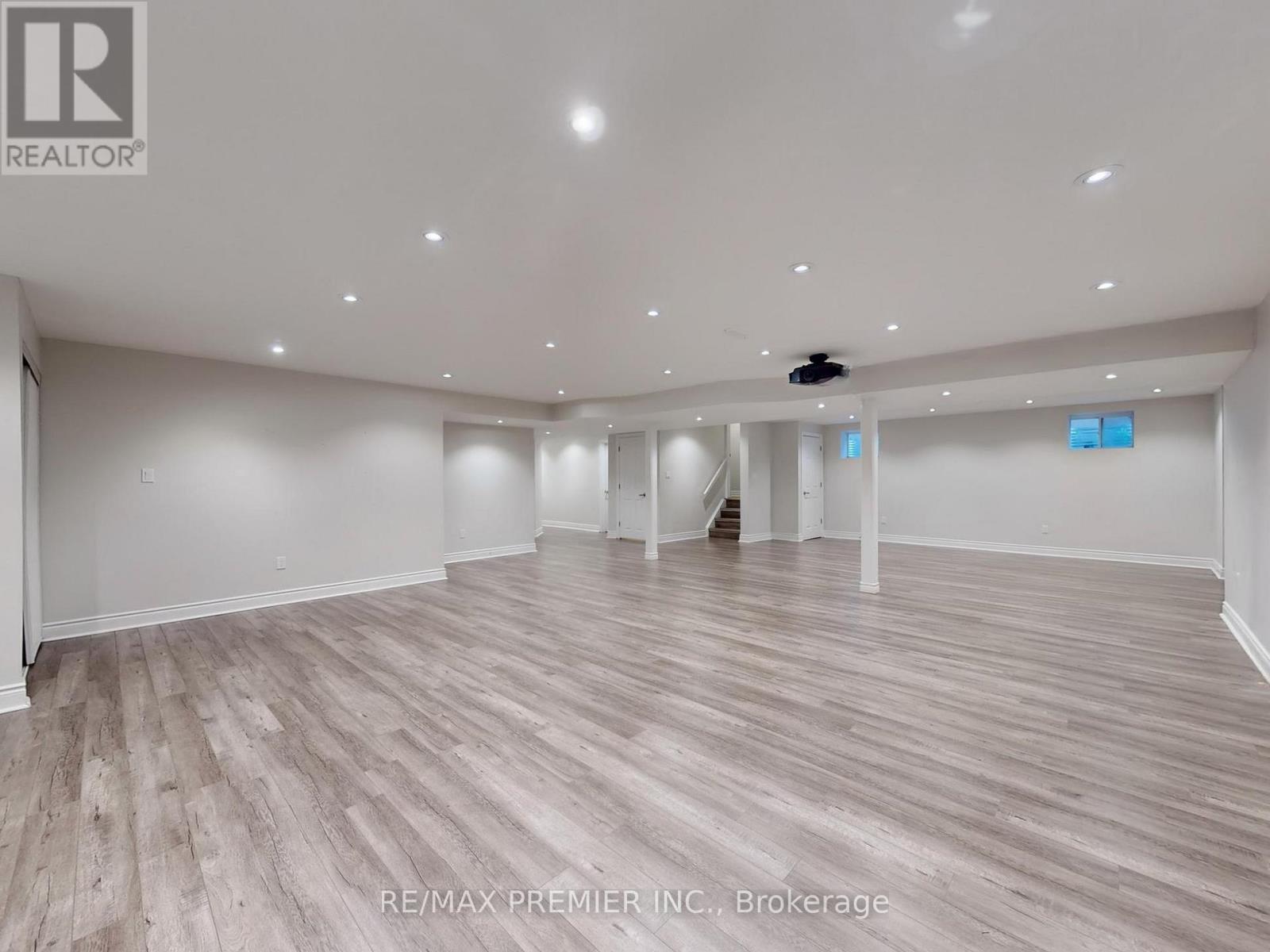 140 Magnolia Crescent, Oakville, Ontario  L6M 4M1 - Photo 46 - W12952632