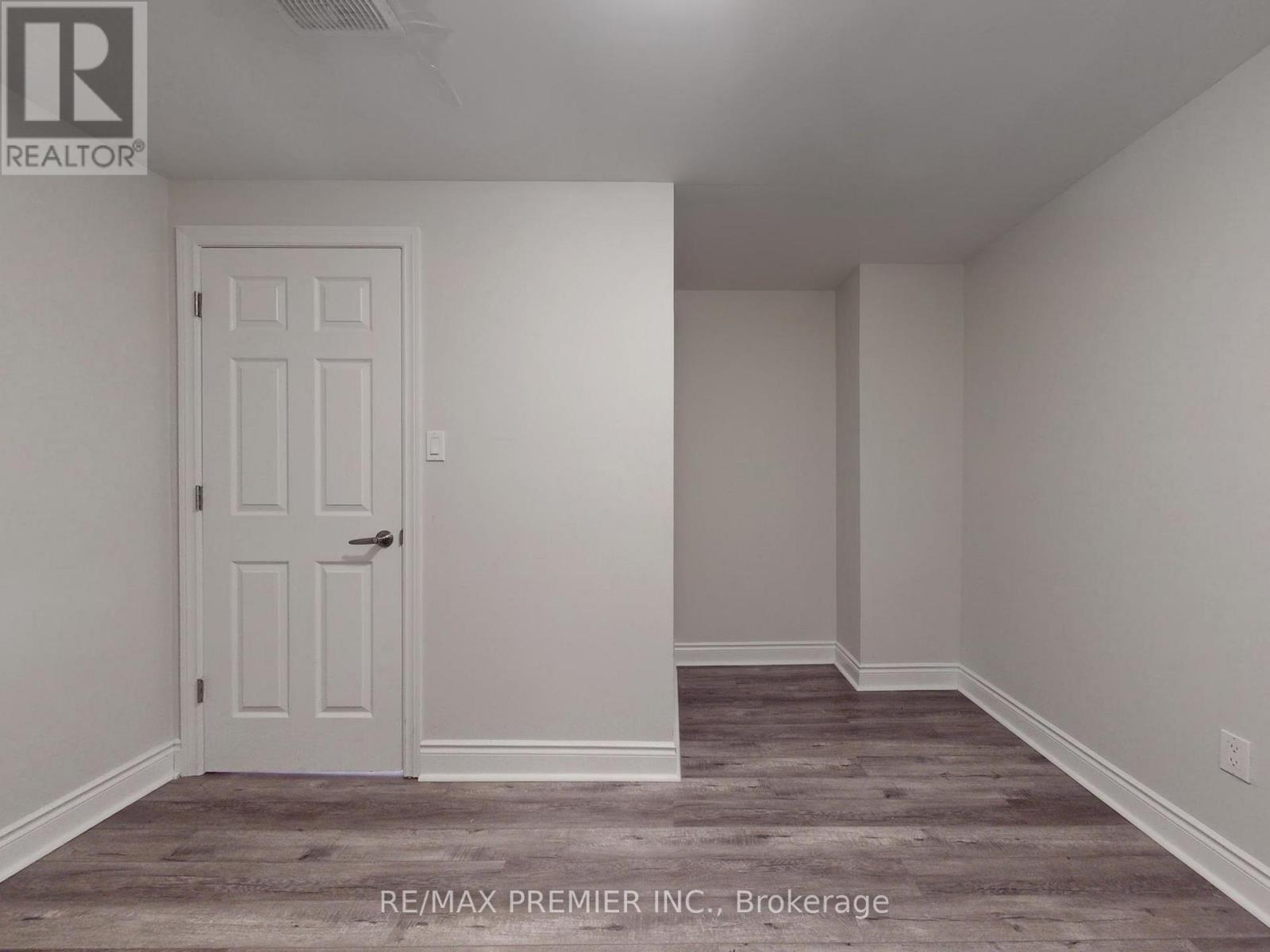 140 Magnolia Crescent, Oakville, Ontario  L6M 4M1 - Photo 49 - W12952632