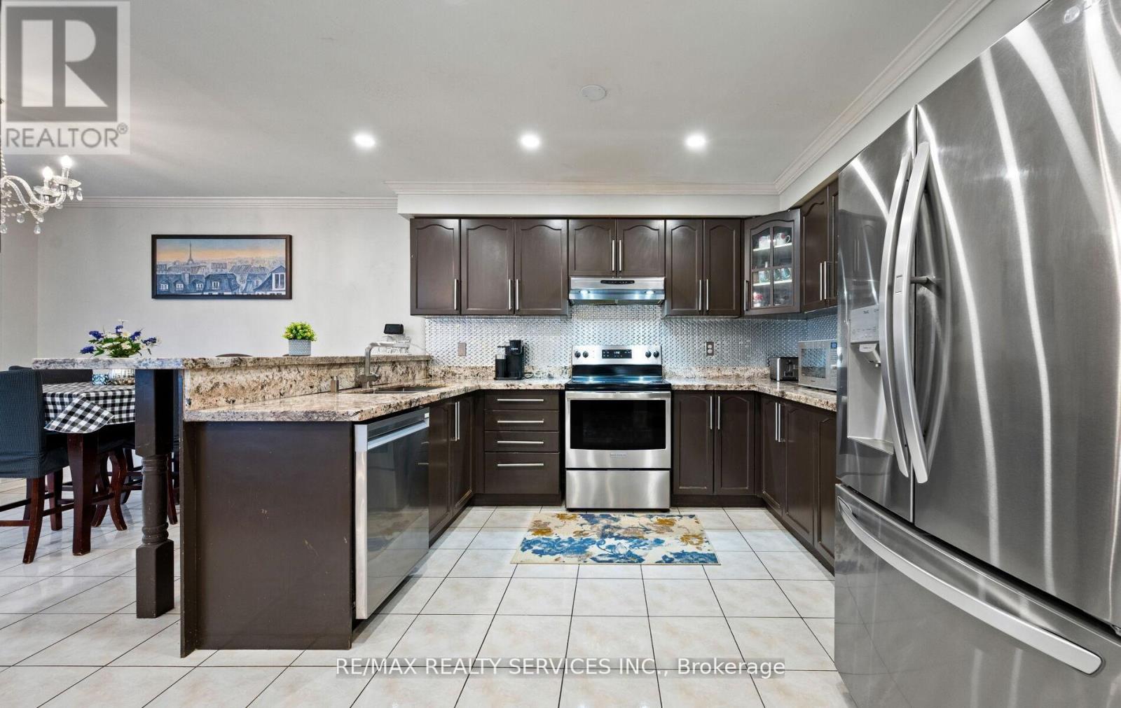 23 Edenvalley Road, Brampton, Ontario  L7A 2M6 - Photo 16 - W12952640