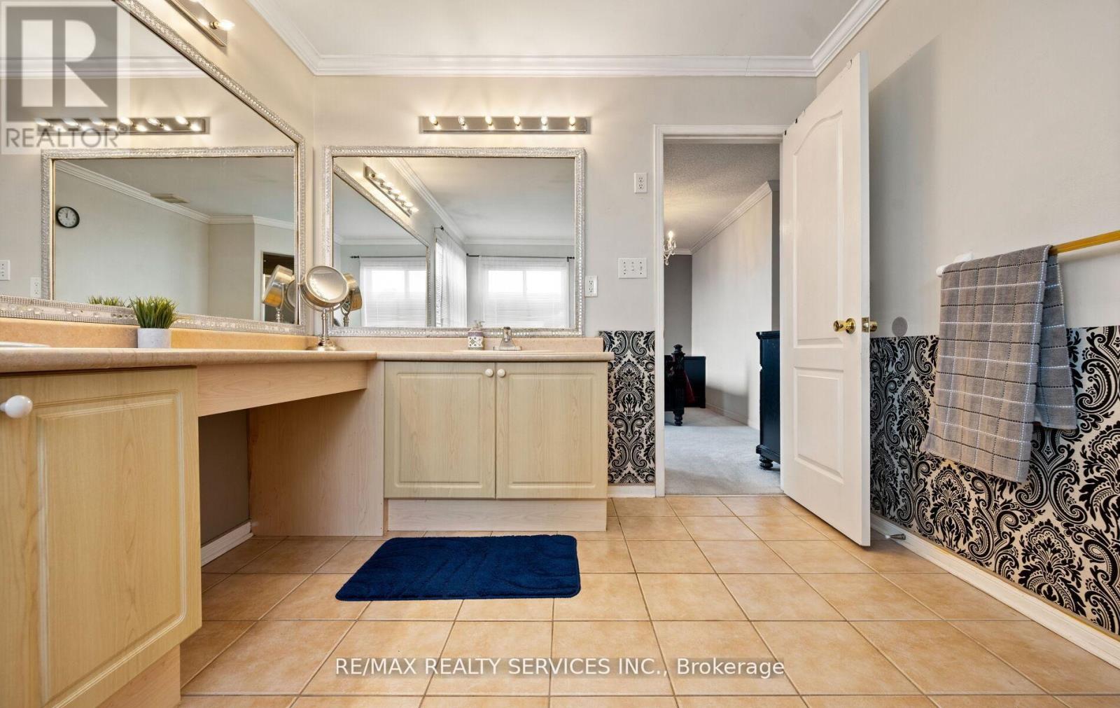 23 Edenvalley Road, Brampton, Ontario  L7A 2M6 - Photo 31 - W12952640