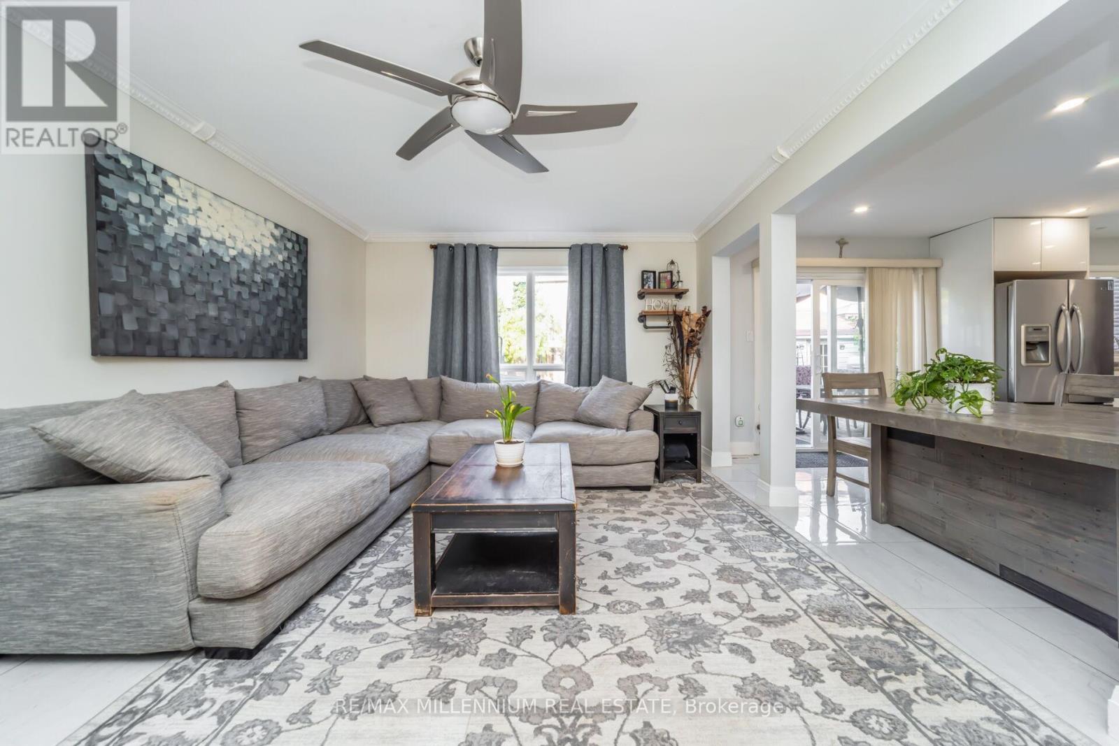 6881 Forest Park Drive, Mississauga, Ontario  L5N 6X7 - Photo 13 - W12952646