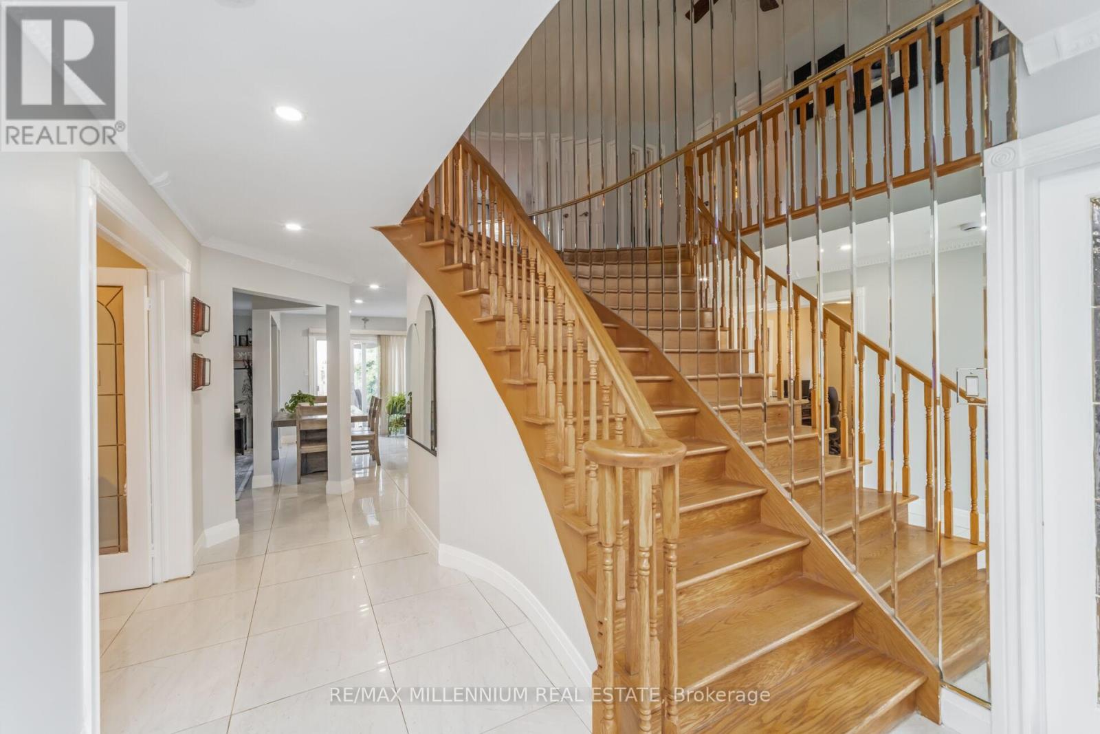 6881 Forest Park Drive, Mississauga, Ontario  L5N 6X7 - Photo 22 - W12952646