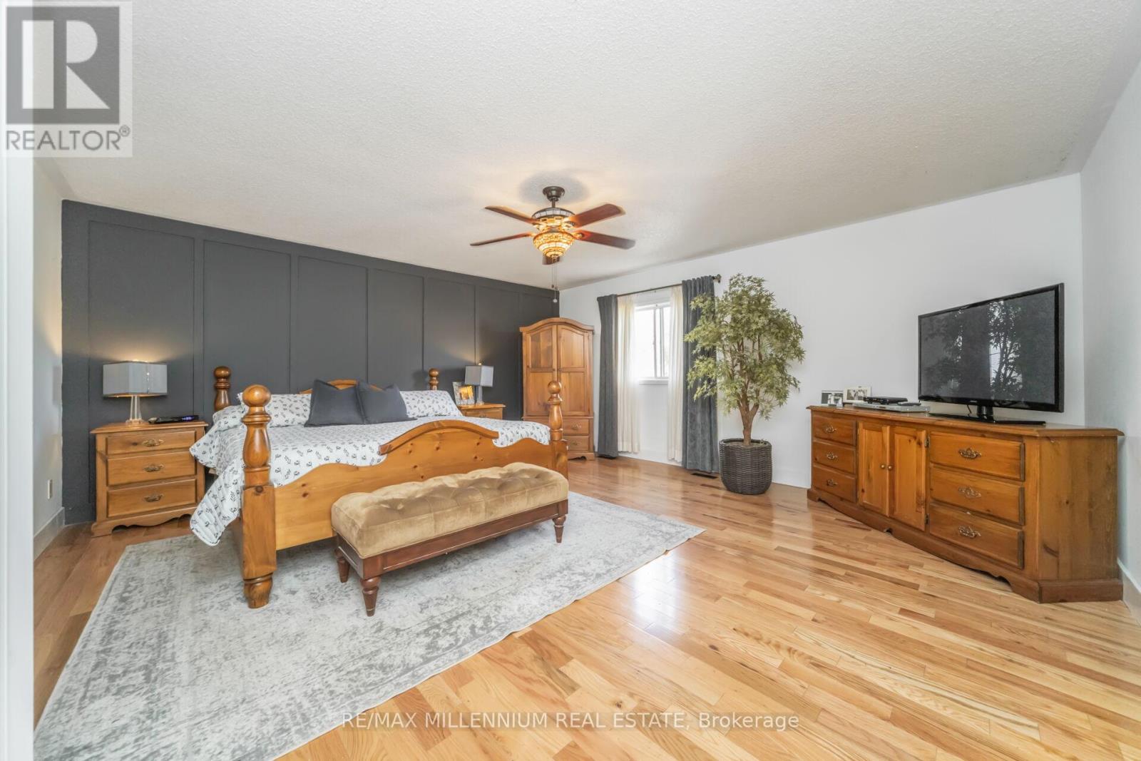 6881 Forest Park Drive, Mississauga, Ontario  L5N 6X7 - Photo 24 - W12952646