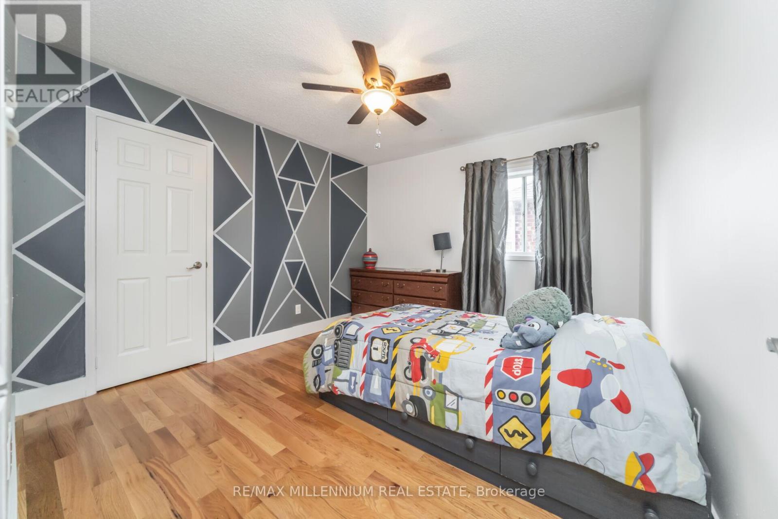 6881 Forest Park Drive, Mississauga, Ontario  L5N 6X7 - Photo 27 - W12952646