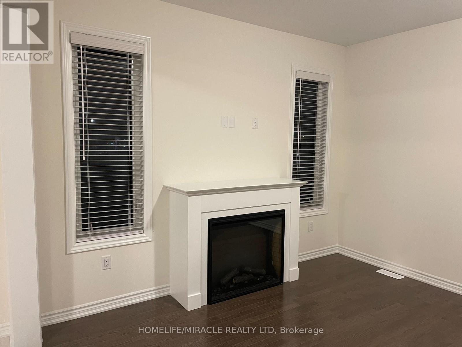 337 Valleyway Drive, Brampton, Ontario  L6X 0N9 - Photo 4 - W12952656