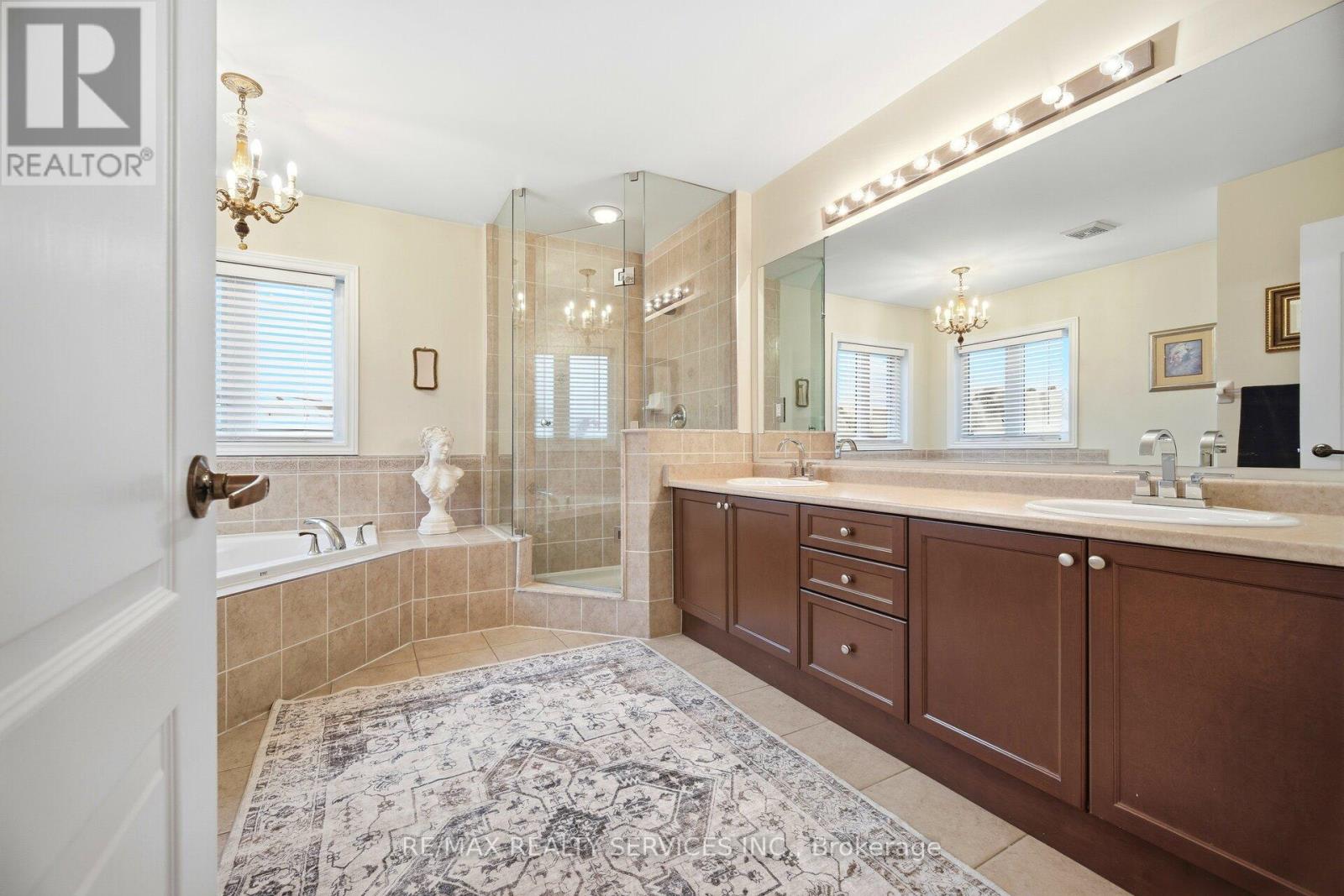 17 Island Grove, Brampton, Ontario  L6X 0W6 - Photo 30 - W12952670