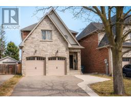 1049 GREAVES AVENUE, Mississauga, Ontario