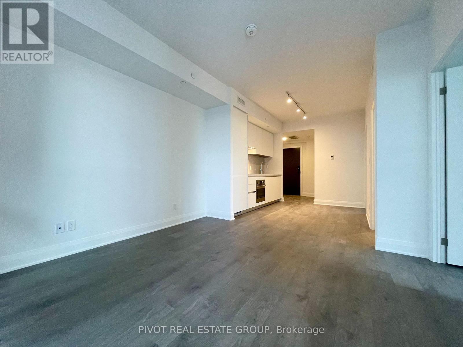 2507 - 2 ERSKINE ROAD, Mississauga, Ontario