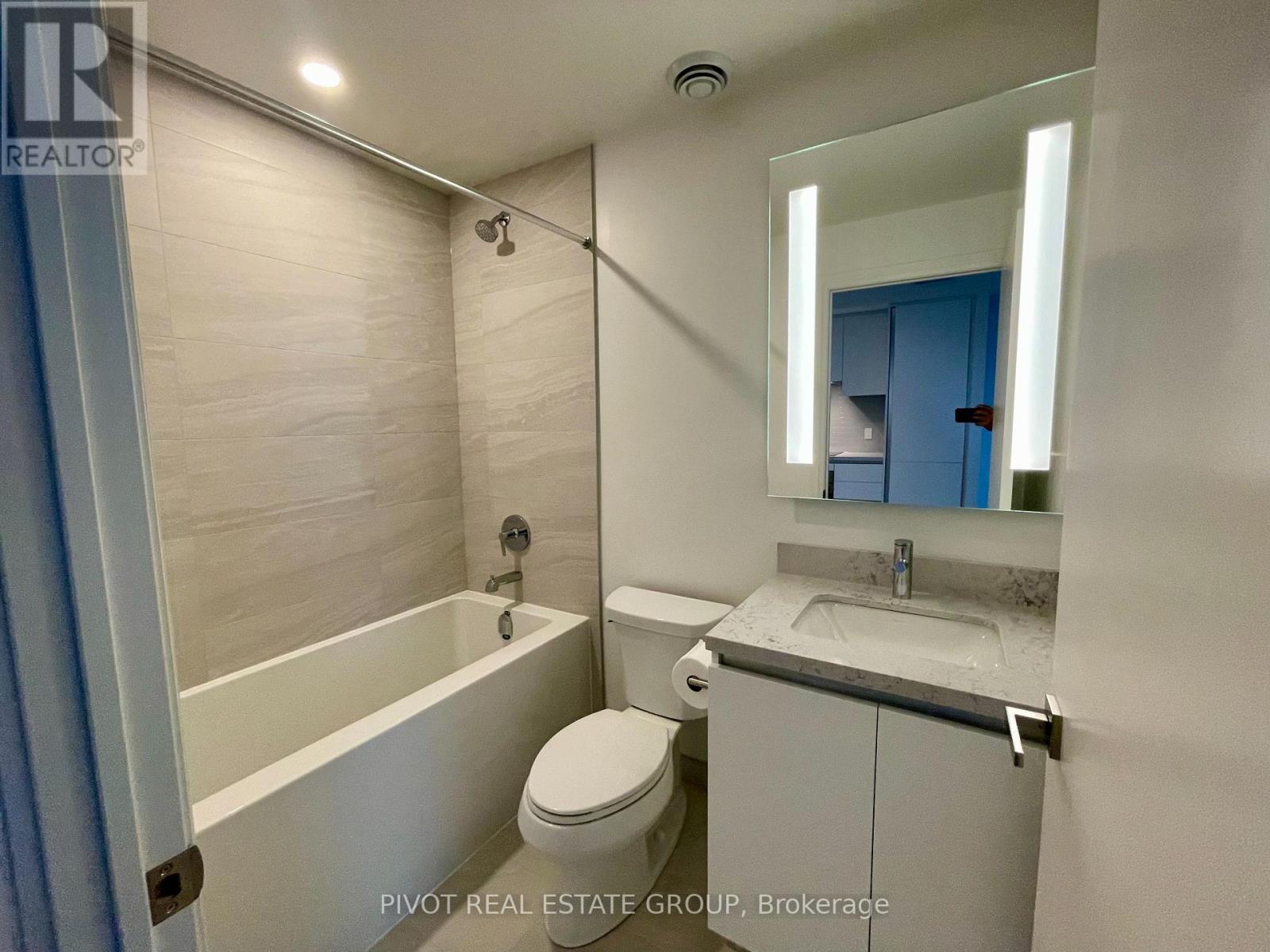 2507 - 2 Erskine Road, Mississauga, Ontario  L5B 0S1 - Photo 19 - W12952766