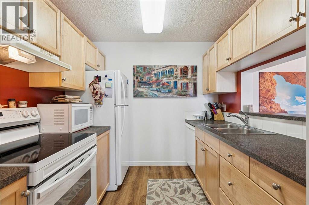 106, 2022 Canyon Meadows Drive Se, Calgary, Alberta  T2J 7H1 - Photo 17 - A2298317