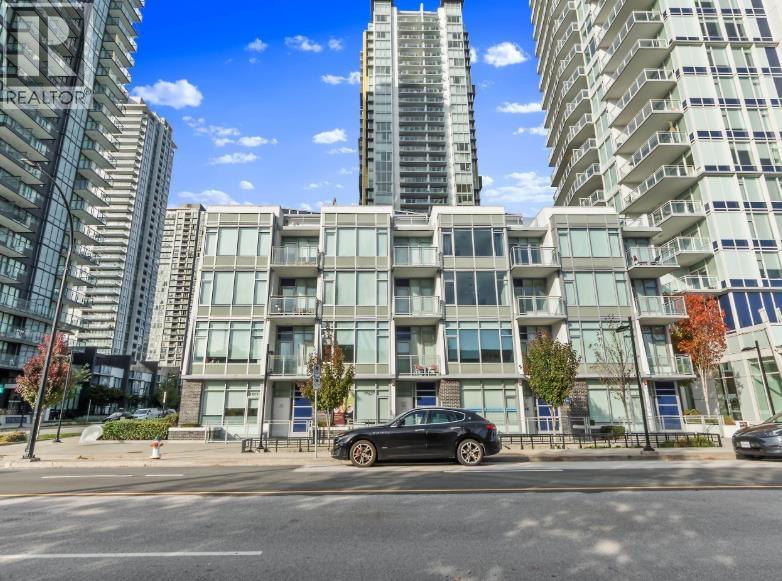 CH3 5051 IMPERIAL STREET, Burnaby, British Columbia