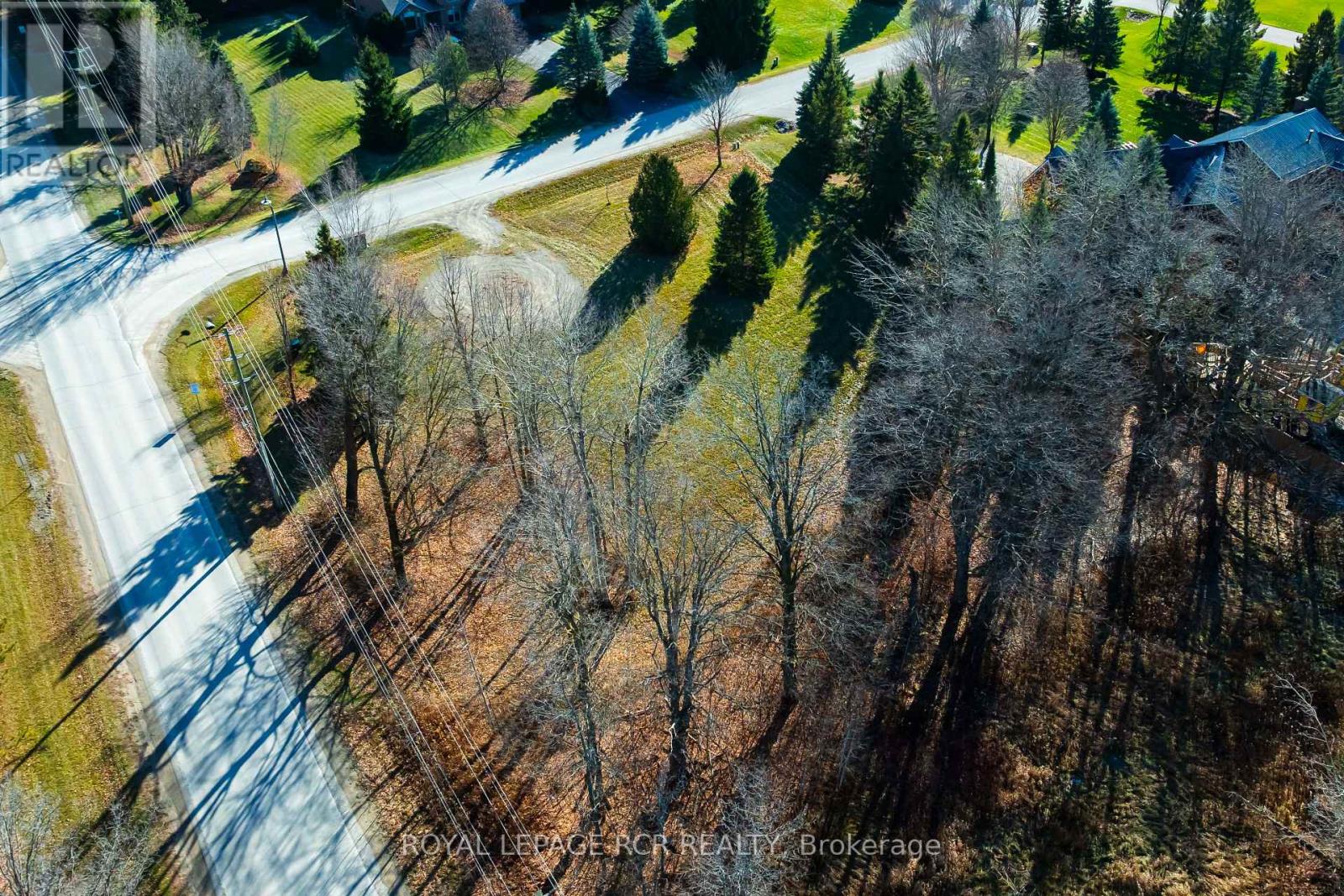 2 Rayburn Meadows Estates, East Garafraxa, Ontario  L9W 7E7 - Photo 2 - X12949232