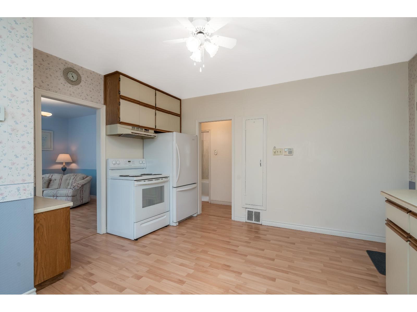 33884 Mayfair Avenue, Abbotsford, British Columbia V2S 1R2 - Photo 13 - R3105843