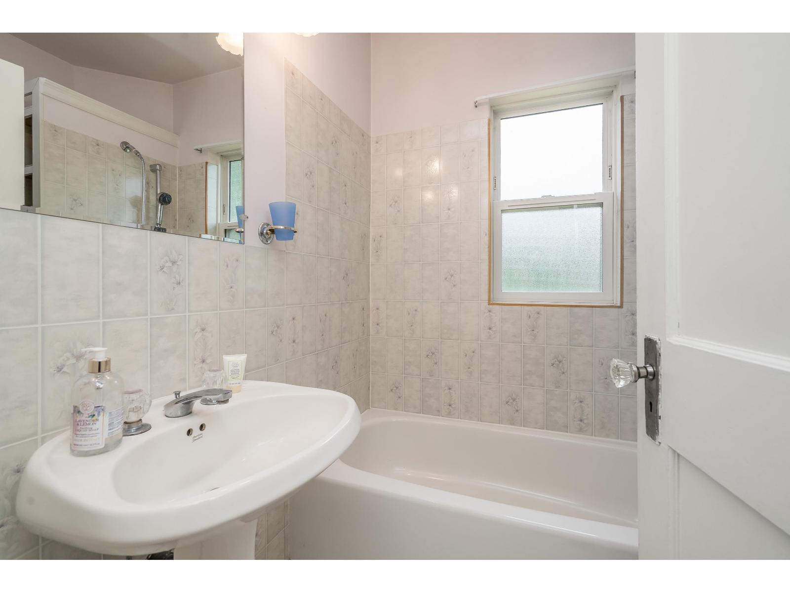 33884 Mayfair Avenue, Abbotsford, British Columbia V2S 1R2 - Photo 15 - R3105843