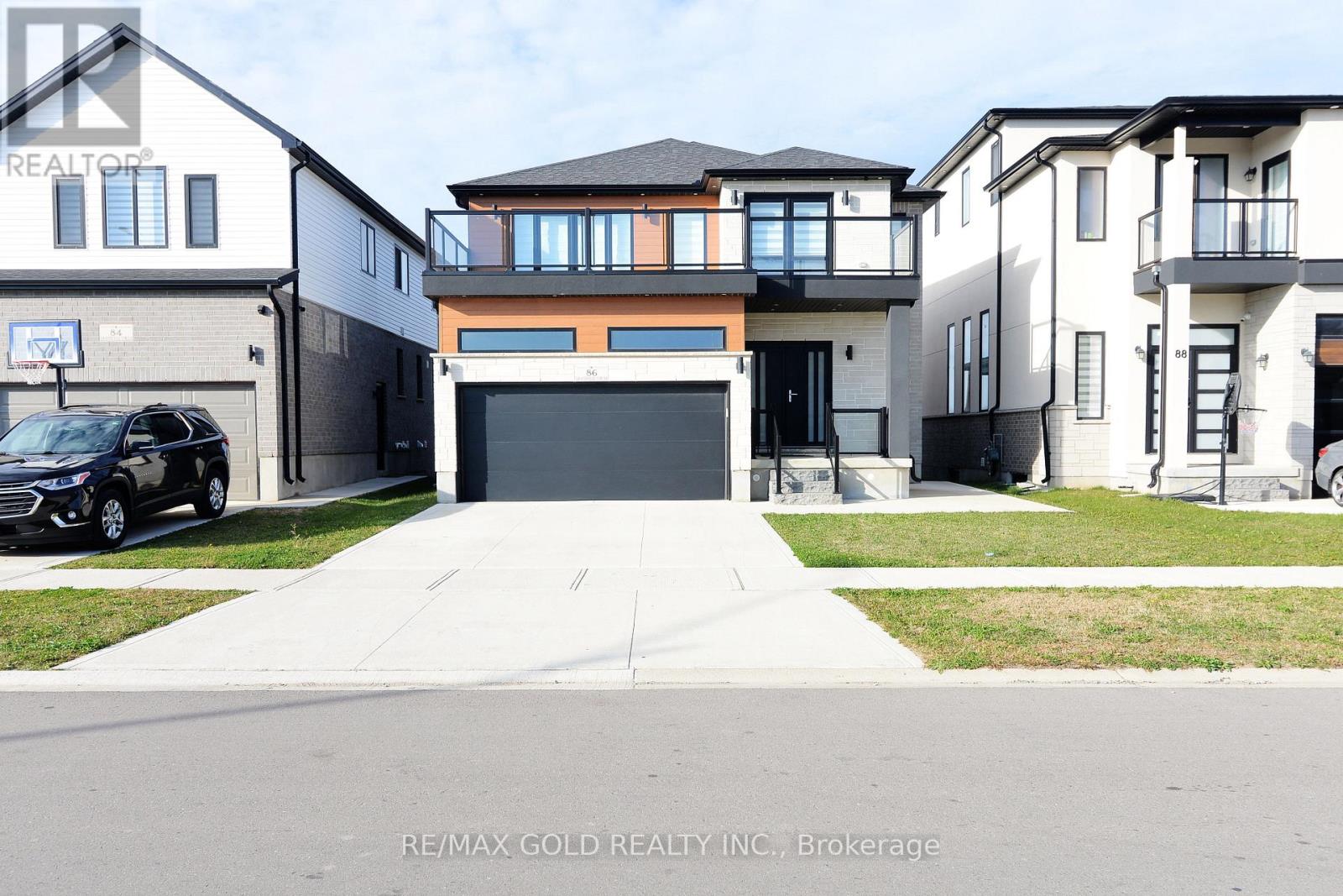 86 GRANDVILLE CIRCLE, Brant, Ontario