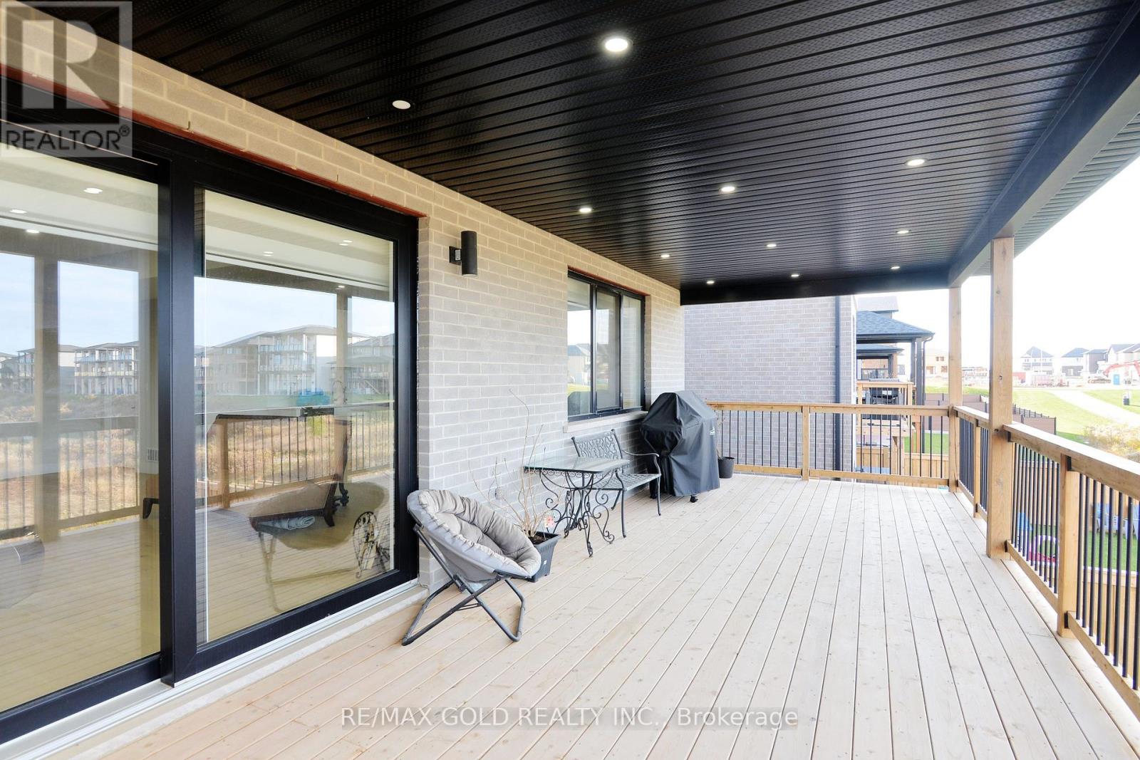 86 Grandville Circle, Brant, Ontario  N3L 0J5 - Photo 20 - X12952578