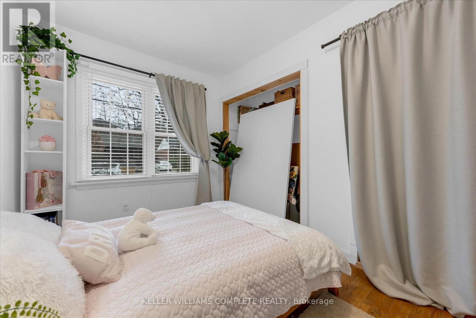 24 Central Park Avenue, Hamilton, Ontario  L9H 2M7 - Photo 15 - X12952588