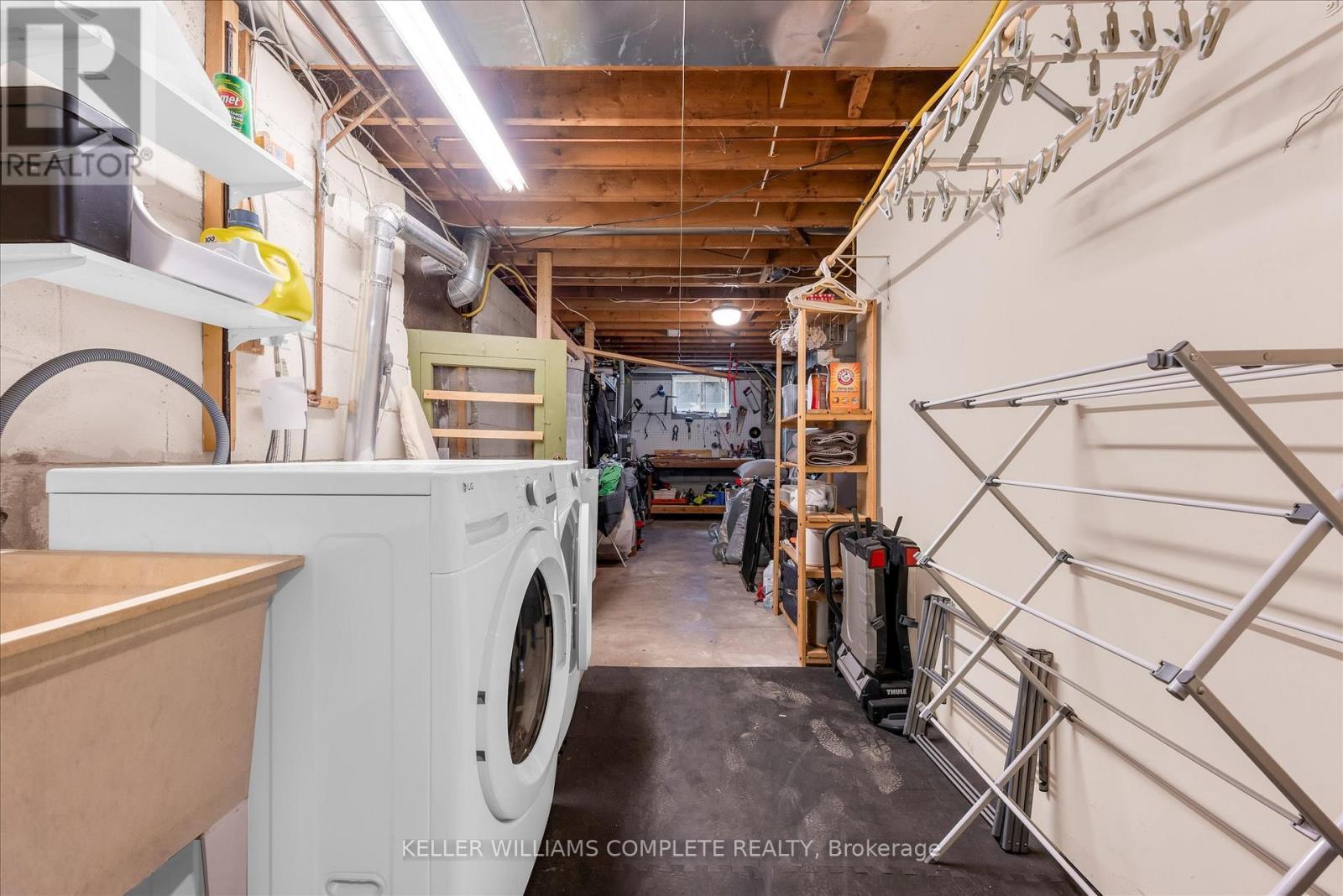 24 Central Park Avenue, Hamilton, Ontario  L9H 2M7 - Photo 25 - X12952588