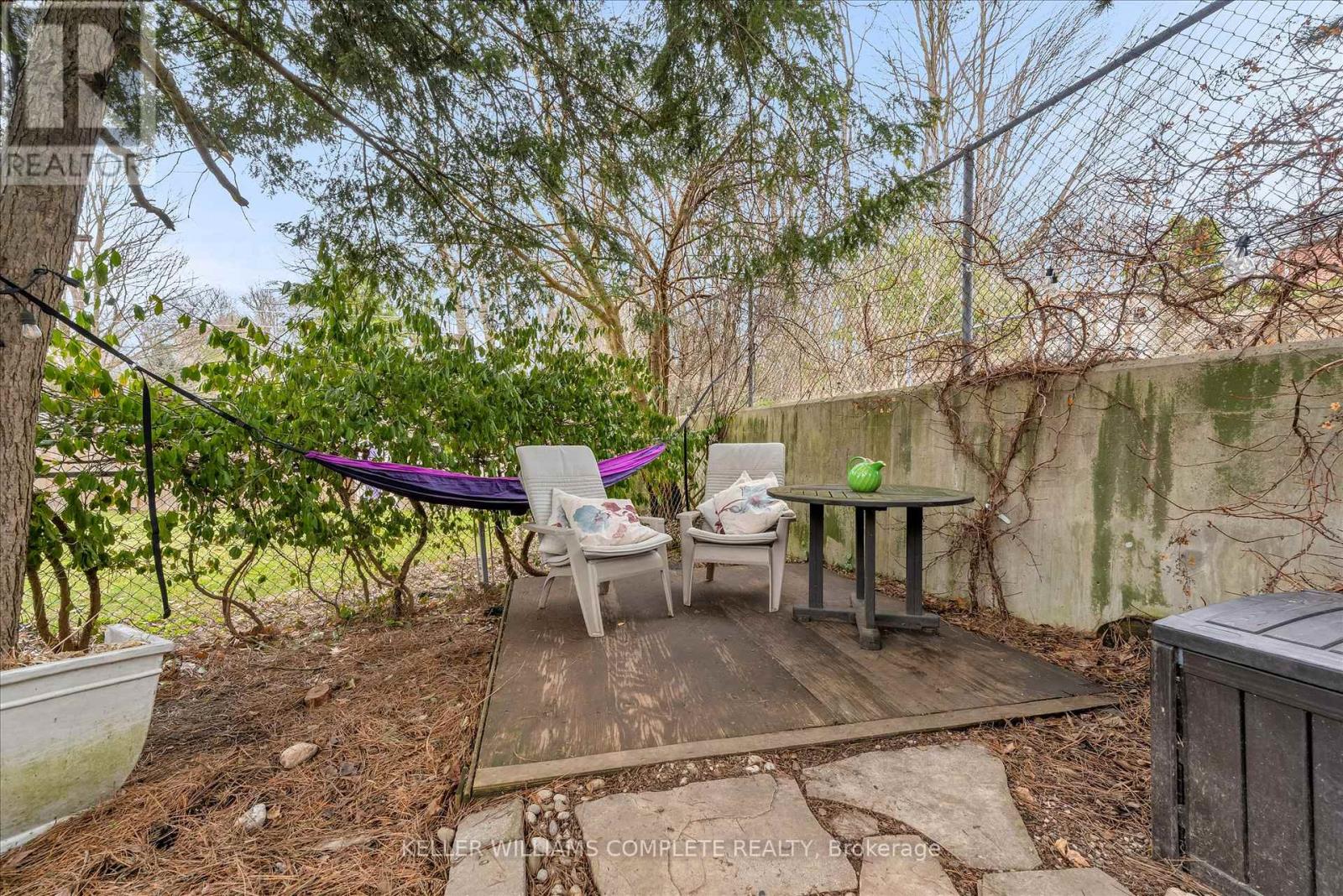 24 Central Park Avenue, Hamilton, Ontario  L9H 2M7 - Photo 28 - X12952588