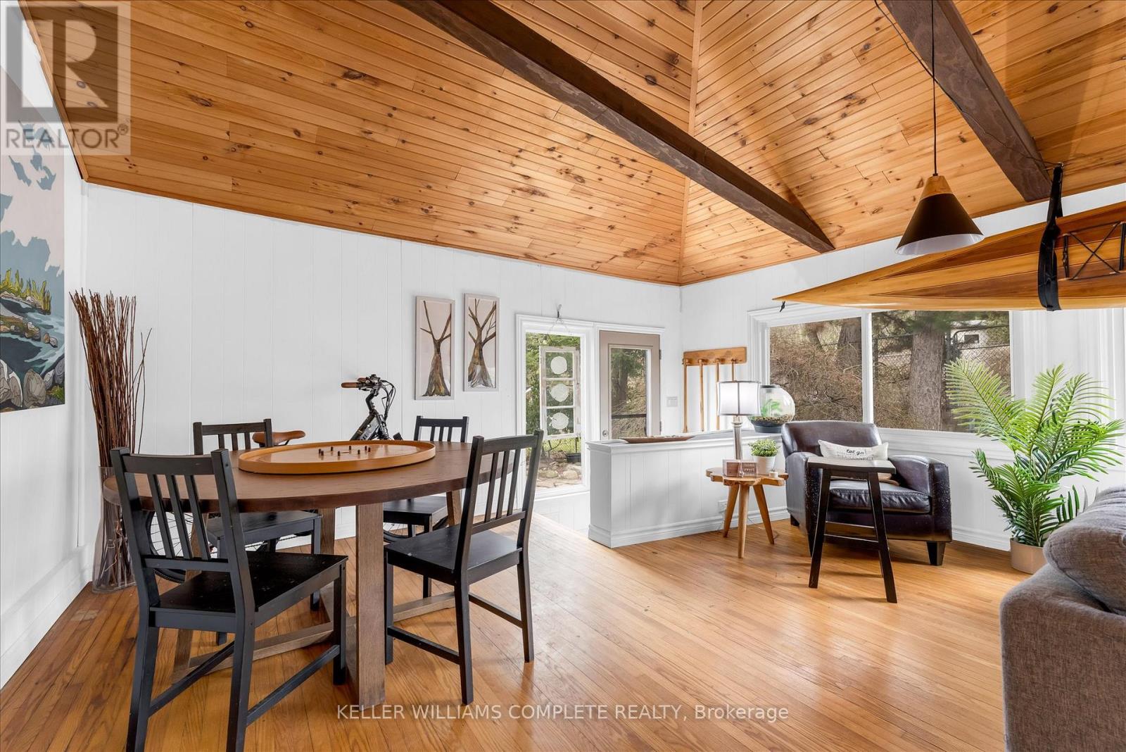 24 Central Park Avenue, Hamilton, Ontario  L9H 2M7 - Photo 9 - X12952588