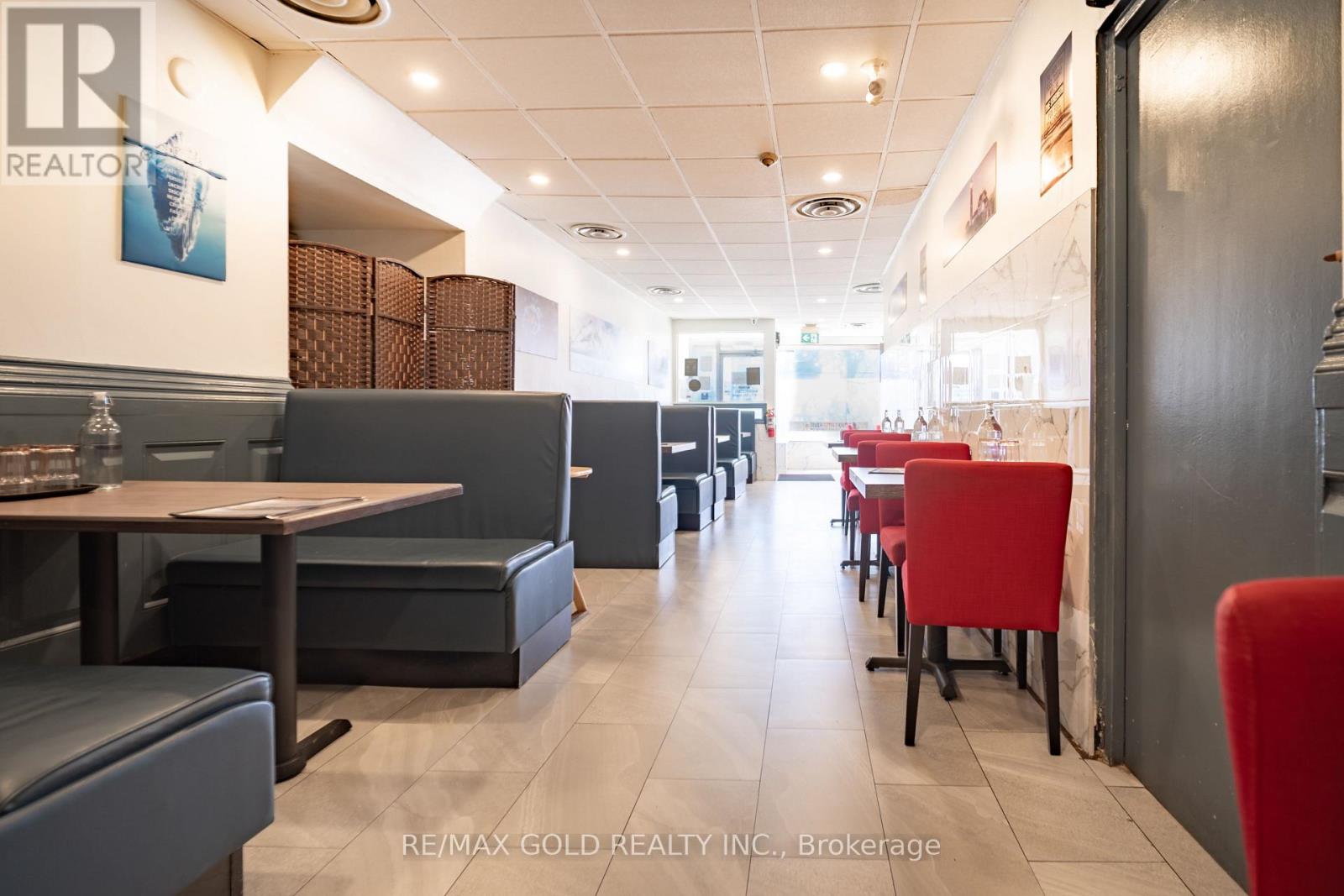 Unit A - 5077 Centre Street, Niagara Falls, Ontario  L2G 3N8 - Photo 12 - X12952668