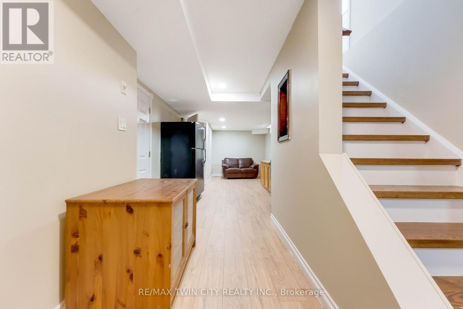 135 Veronica Drive, Kitchener, Ontario  N2A 4E6 - Photo 28 - X12952796