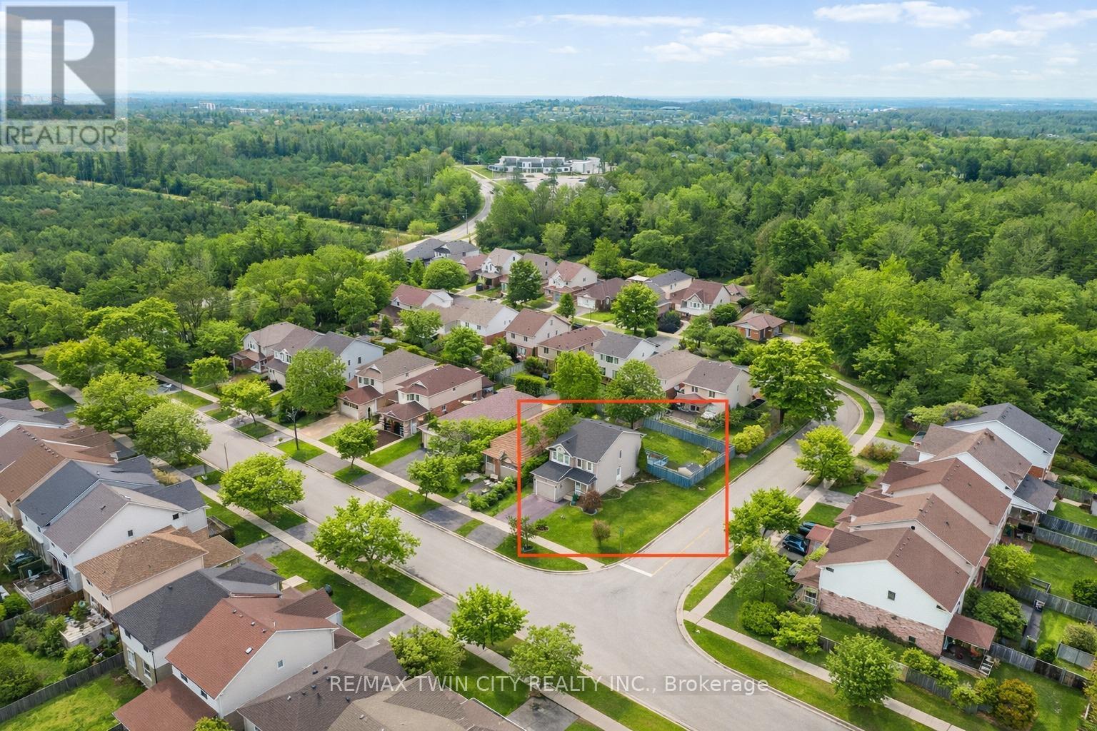 135 Veronica Drive, Kitchener, Ontario  N2A 4E6 - Photo 43 - X12952796