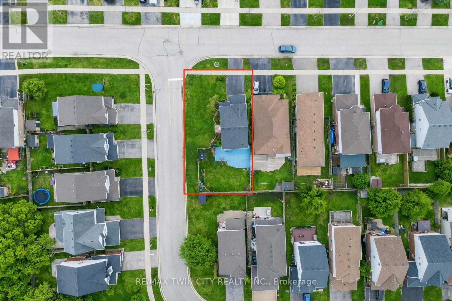 135 Veronica Drive, Kitchener, Ontario  N2A 4E6 - Photo 44 - X12952796