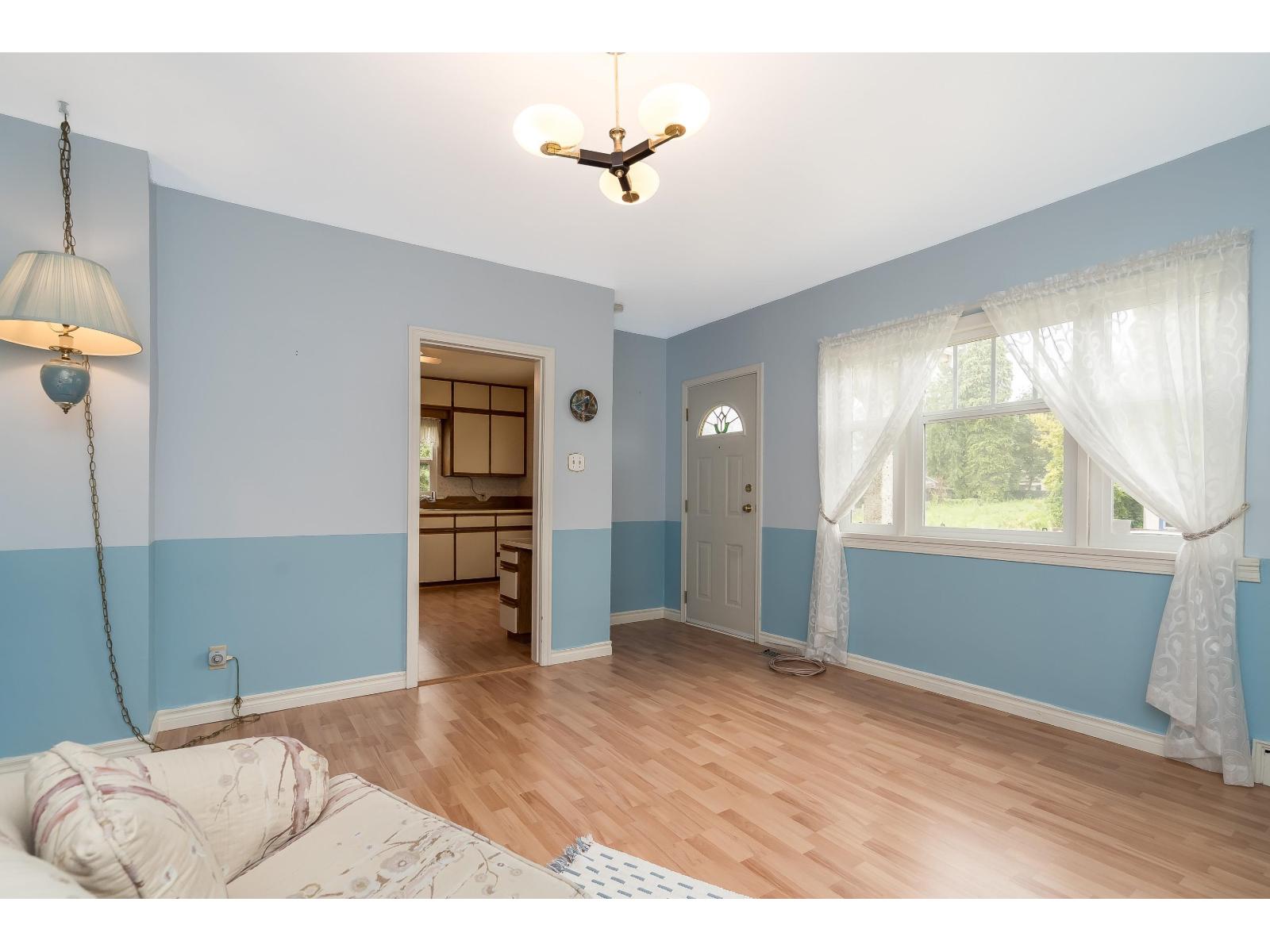 33884 Mayfair Avenue, Abbotsford, British Columbia V2S 1R2 - Photo 6 - R3105843