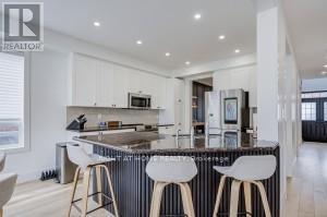 79 The Queensway Way, Barrie, Ontario  L4M 7J3 - Photo 11 - S12952022